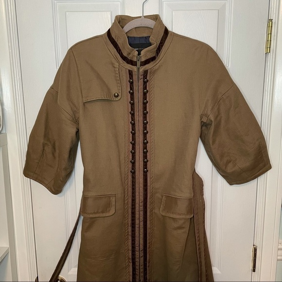𝅺BCBGMAXAZRIA Belted Zip Up Tan Trench Coat small - Picture 6 of 8
